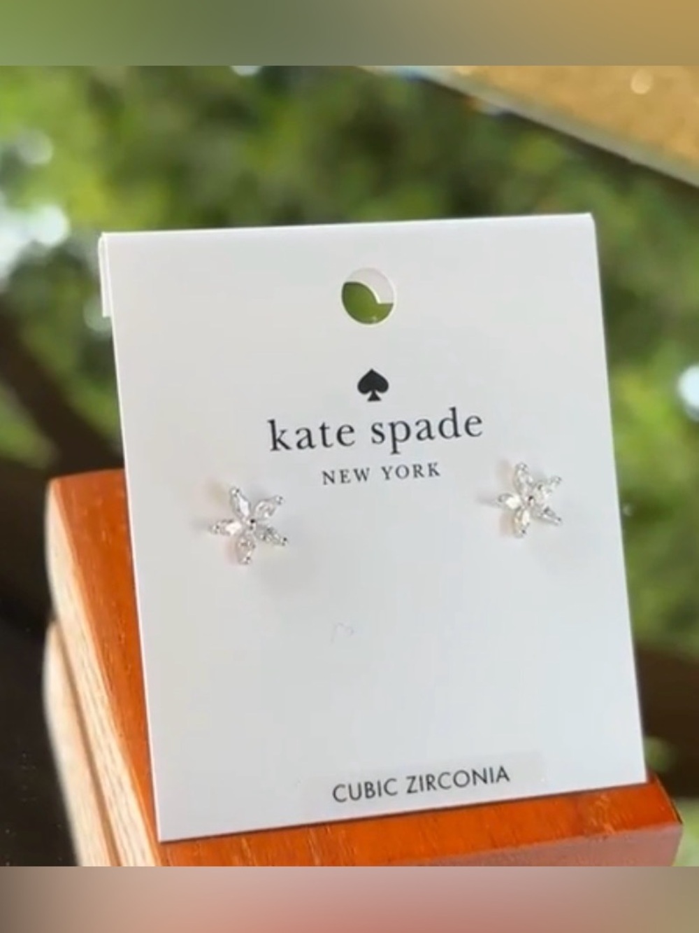 Kate Spade Silver Cubic Zirconia Flower Stud Earrings NWT - Picture 7 of 8